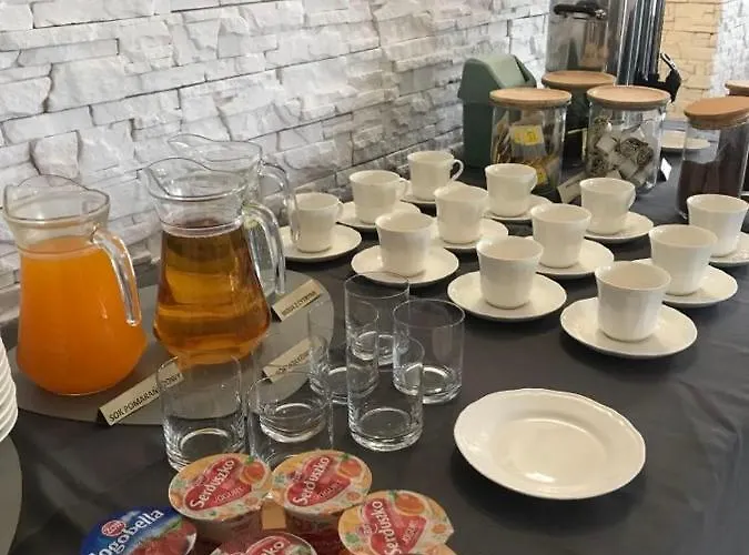 호텔 Astra Tajemniczy Ogrod 2*