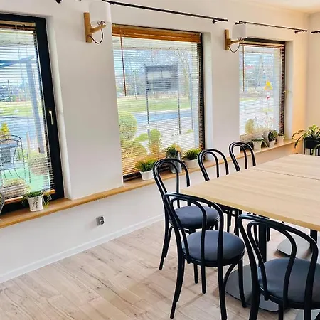 Astra Tajemniczy Ogrod מלון