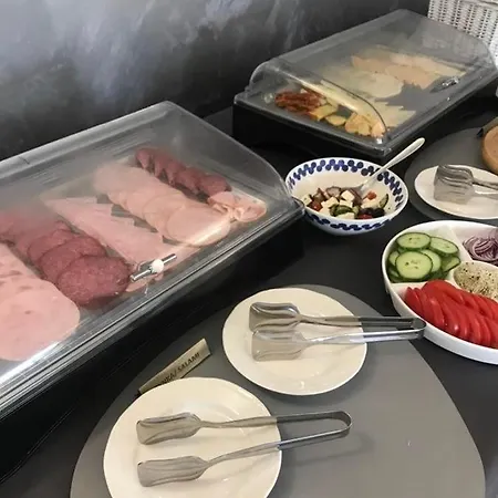 Astra Tajemniczy Ogrod 2* פוזנן