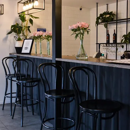 Astra Tajemniczy Ogrod Отель Познань