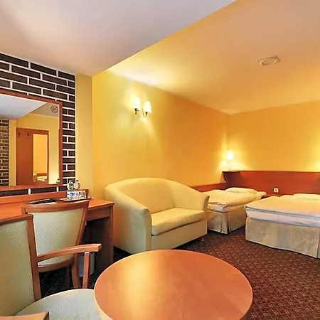 Astra Tajemniczy Ogrod Hotel Poznań