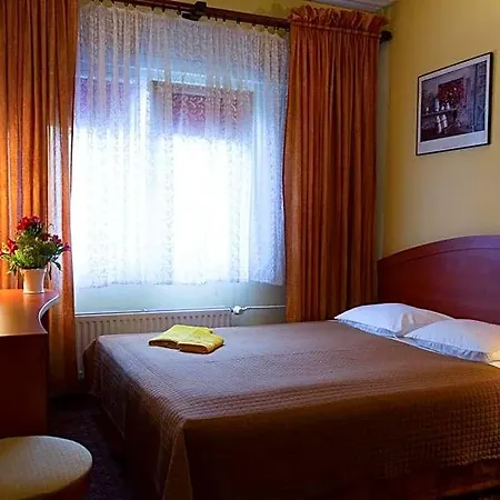 Astra Tajemniczy Ogrod 2* Poznań
