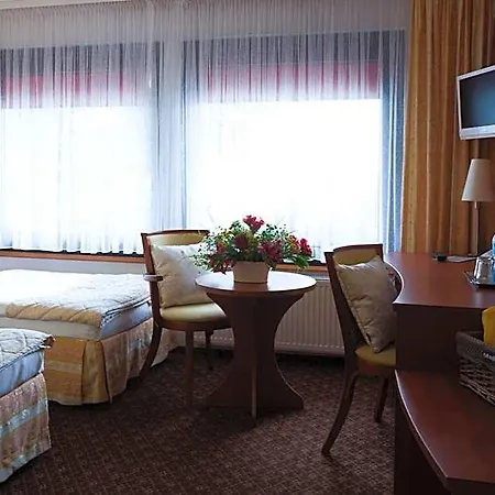 Astra Tajemniczy Ogrod Hotel 2*