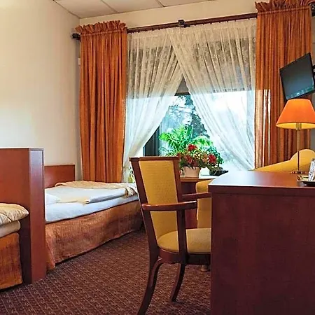 Hotel Astra Tajemniczy Ogrod