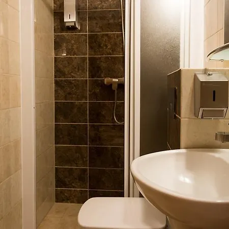 Astra Tajemniczy Ogrod Hotel 2*