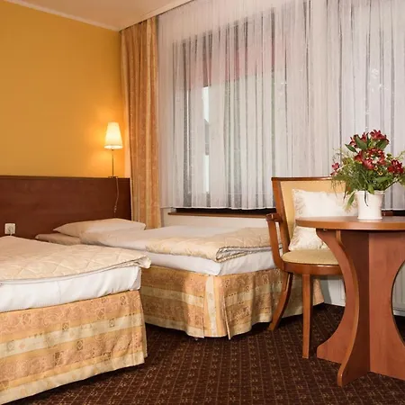 Astra Tajemniczy Ogrod Hotell Poznań