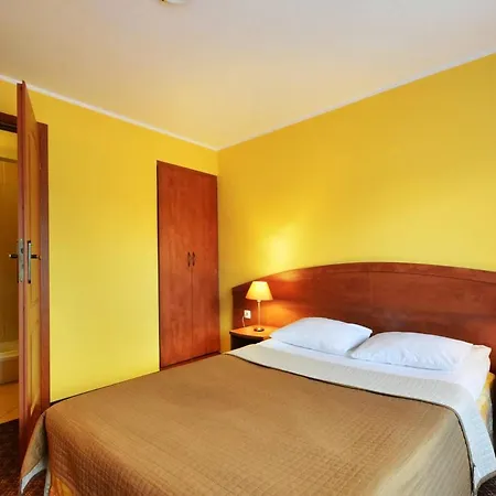 Astra Tajemniczy Ogrod 2* Poznan
