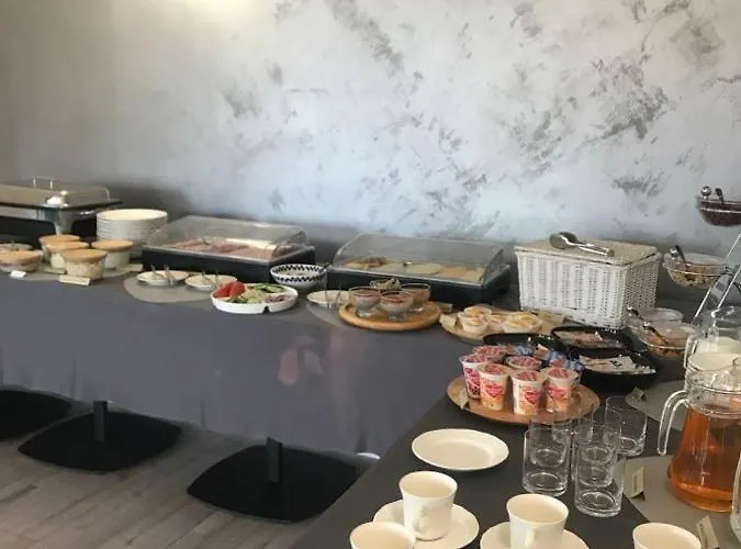 Astra Tajemniczy Ogrod Отель Познань