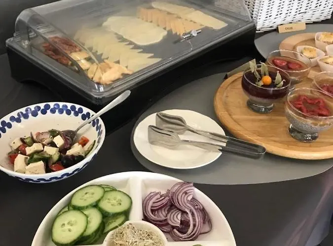 Astra Tajemniczy Ogrod فندق 2*