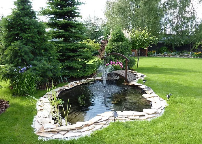 Astra Tajemniczy Ogrod بوزنان