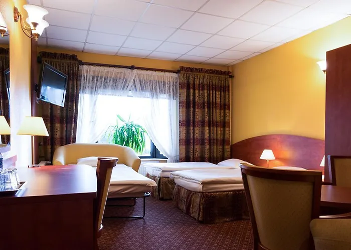 Astra Tajemniczy Ogrod فندق بوزنان