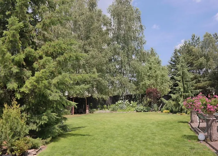 Astra Tajemniczy Ogrod فندق بوزنان