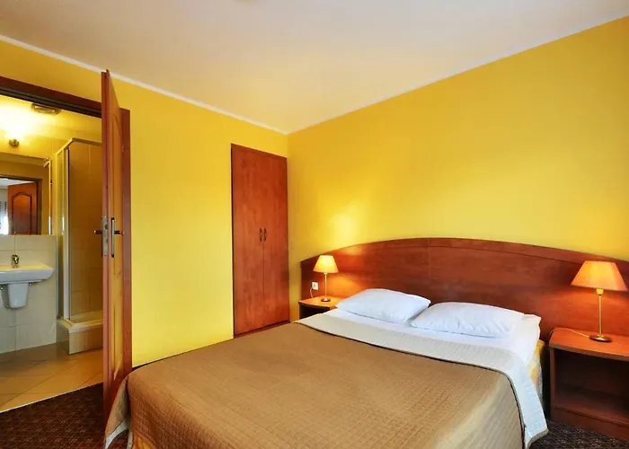 Astra Tajemniczy Ogrod 2* بوزنان